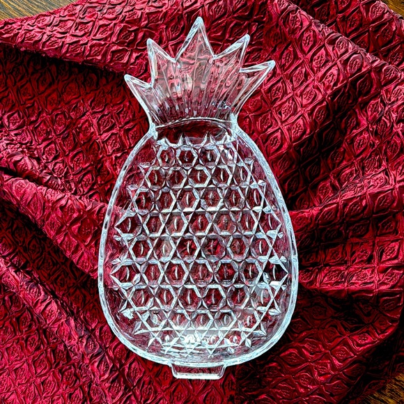 🍍PINEAPPLE CUT-GLASS SERVING DISH BOWL - Vintage - Picture 1 of 5
